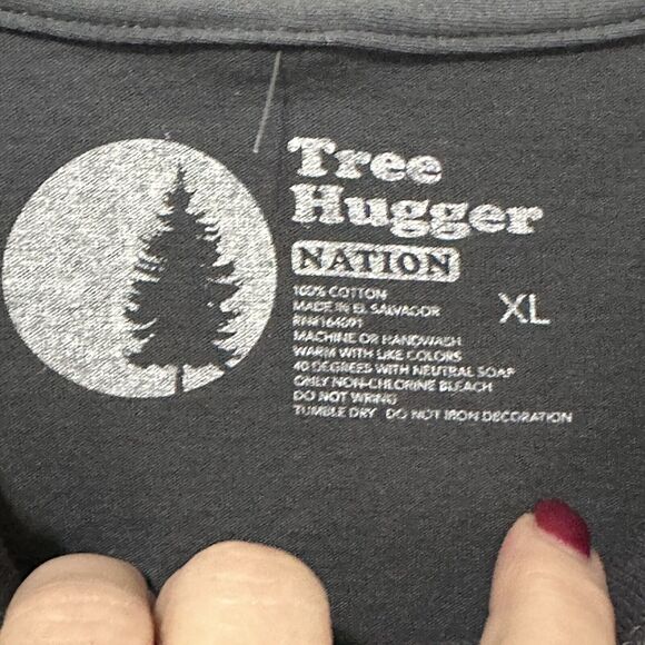 Tree Hugger Tshirt Tee Womens XL Gray Crop Short Sleeve Casual Smiley Face NEW - Picture 6 of 10